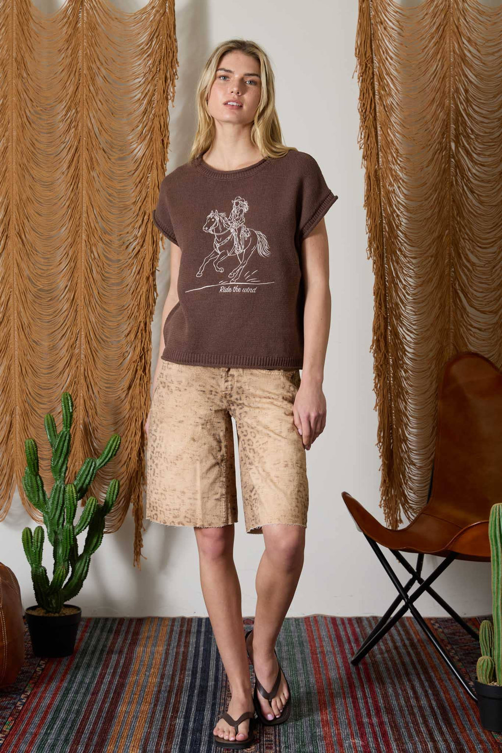 WESTERN EMBROIDERY SHORT SLEEVE KNIT SWEATER