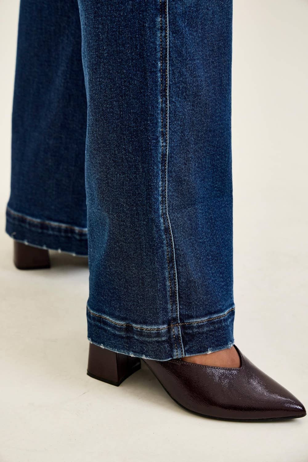 Judy Blue Lux High Waisted Retro Wide w/ Front Tab Closure