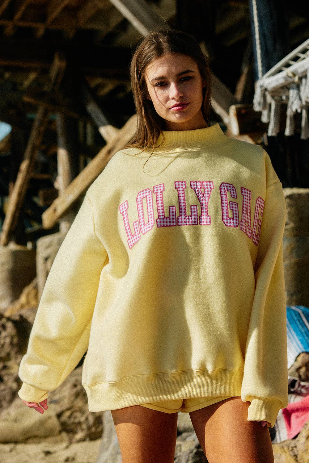 DILLY DALLY Reversible Oversized Mockneck Sweatshirt